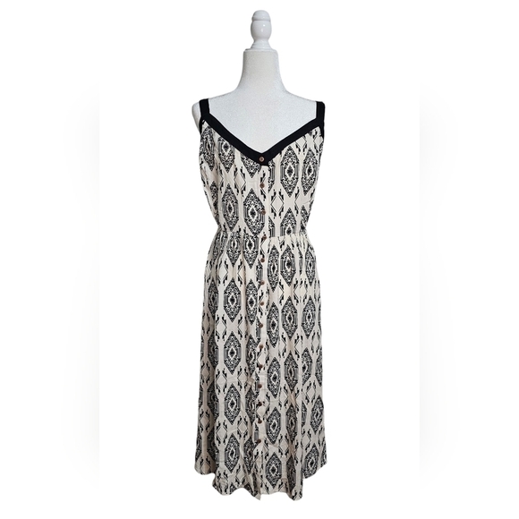 TORRID Midi Rayon Slub Button Front Sundress pockets medallion black and white - Picture 1 of 11